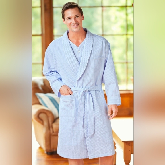 Men's Classic Stripe Cotton Seersucker Robe - Picture 2 of 5